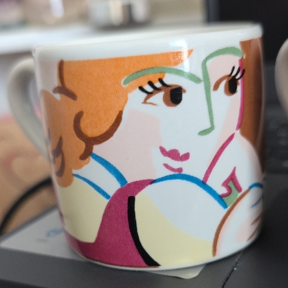 Colorful Abstract Face Mugs Set - Picture 9 of 11